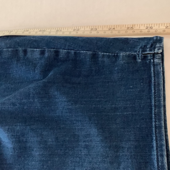 NYDJ  Denim Shorts, pre-washed, cotton and spandex, size 26 - Picture 7 of 9